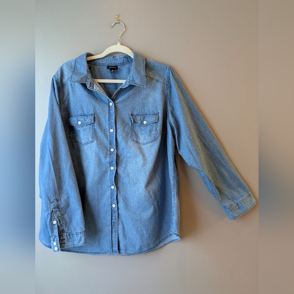 Torrid Blue Denim Shirt 2 - Picture 1 of 9